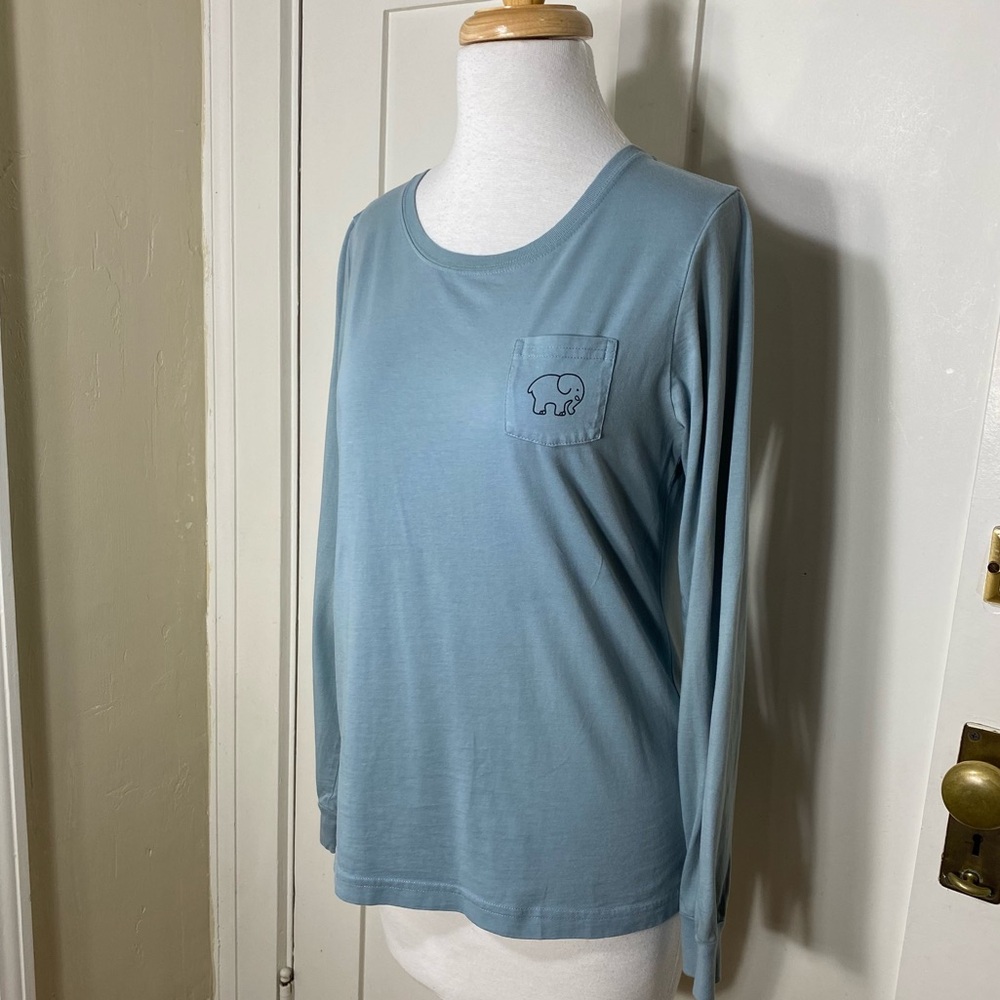 Ivory Ella Long Sleeve Elephant Pocket Teal Blue Graphic Shirt M